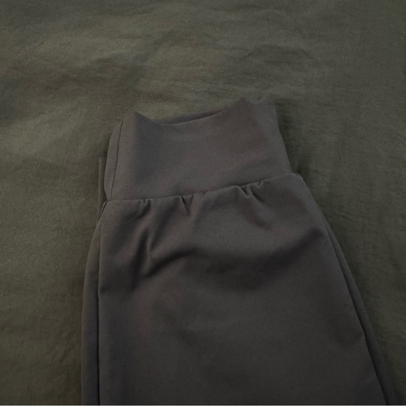 Uniqlo Ultra Stretch AIRism Jogger Pants - Picture 5 of 7